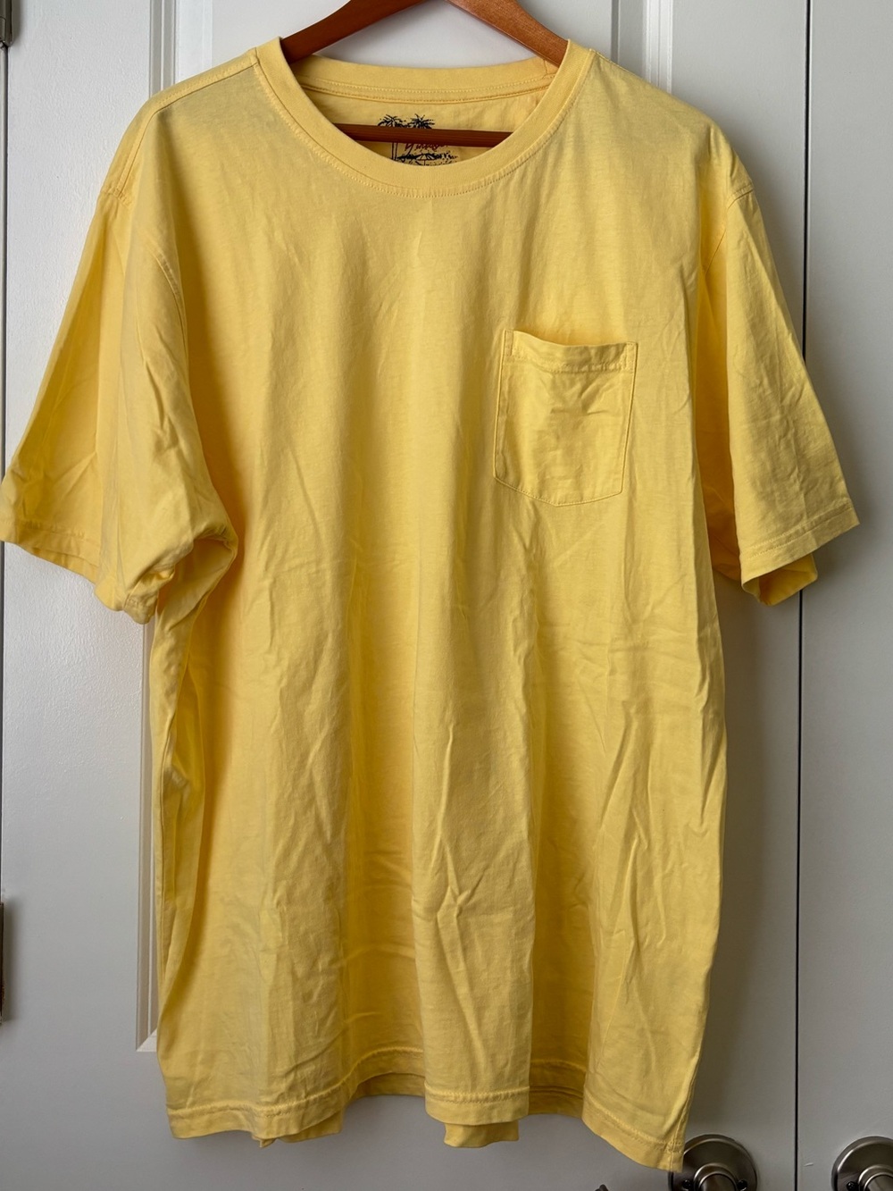 *$6 if Bundled with another item* Yellow SS Pocket T-Shirt Vintage by Siegfried